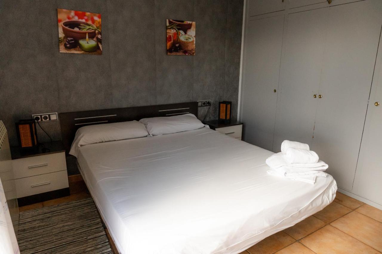 לה מאסנה Apartamento Everest Parque Natural Coma Pedrosa מראה חיצוני תמונה